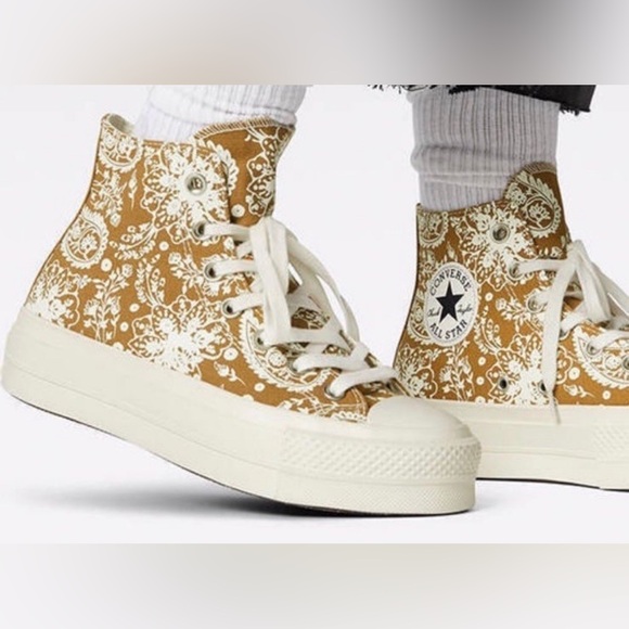 Converse Chuck Taylor All Star Platform Fall Florals 572541C - Picture 11 of 11